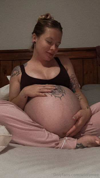Full leaked Wildlymee private onlyfans photo