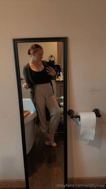 Full leaked Wildlymee private onlyfans photo