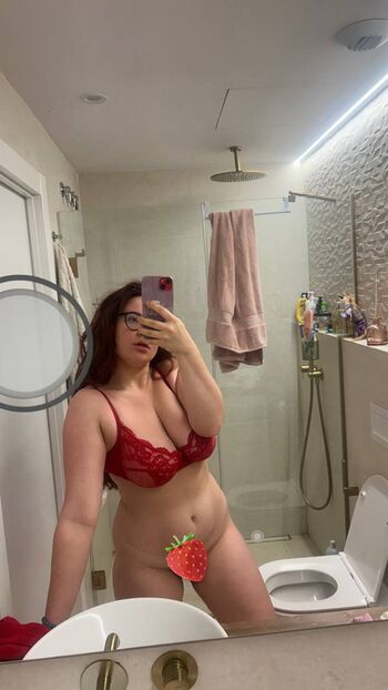 Full leaked Winivino private onlyfans photo