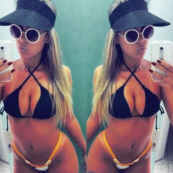 🔥 Women in bikinis leaked private photo uncensored full