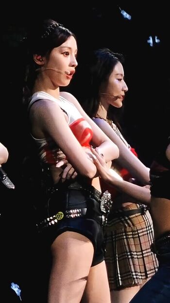 Full leaked Womenk pop private onlyfans photo