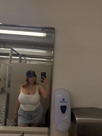 Full leaked X valll x valll private onlyfans photo