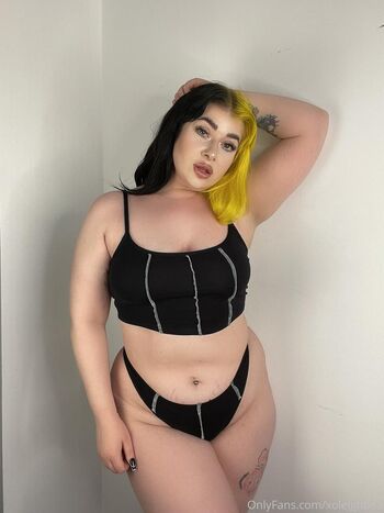 Full leaked Xoleighbea private onlyfans photo