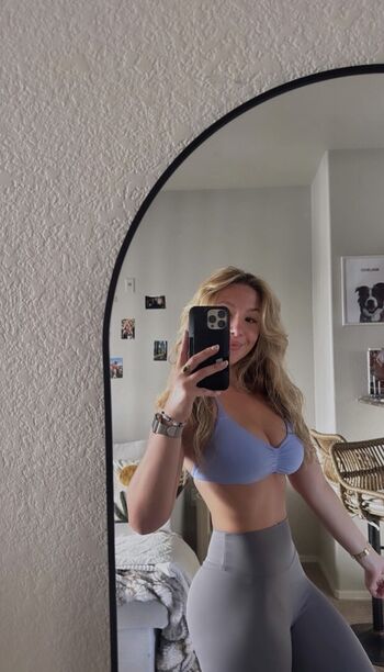 Full leaked Xomiray private onlyfans photo