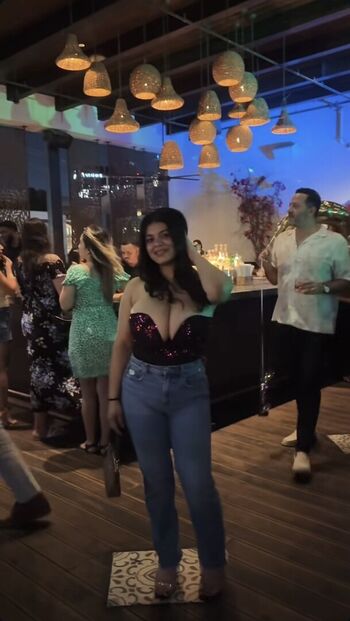 Xyanely222