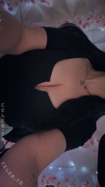 Full leaked Yasilisches private onlyfans photo