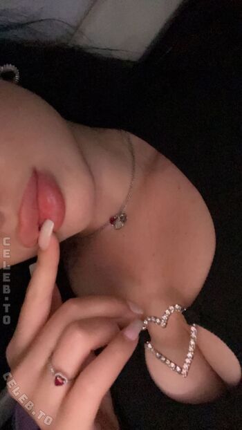 Full leaked Yasilisches private onlyfans photo