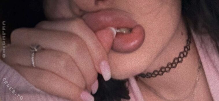 Full leaked Yasilisches private onlyfans photo