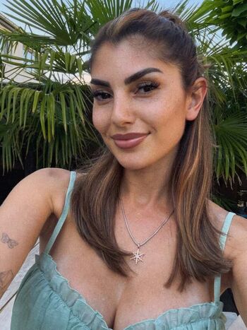 Full leaked Yeliz koc  page private onlyfans photo