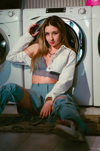 Full leaked Youlimi private onlyfans photo