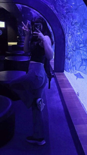 Full leaked Yquen private onlyfans photo