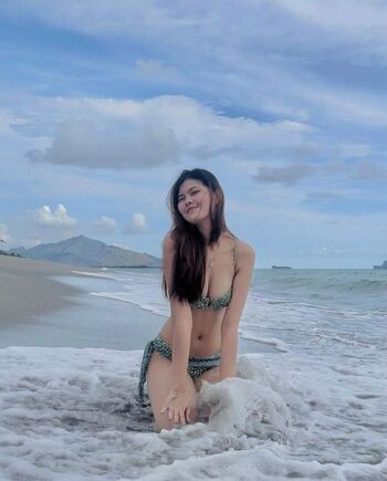 Full leaked Yuri gen private onlyfans photo