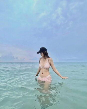 Full leaked Yuri gen private onlyfans photo