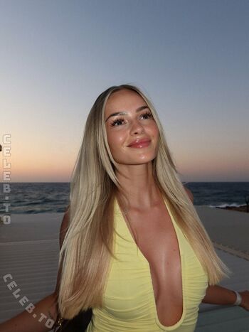 Full leaked Zclina page private onlyfans photo