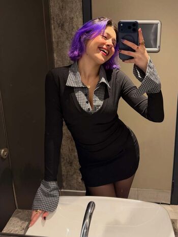 Full leaked Zelderler private onlyfans photo