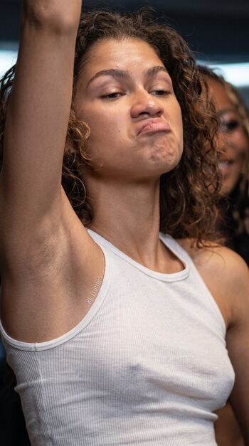 Full leaked Zendaya private onlyfans photo