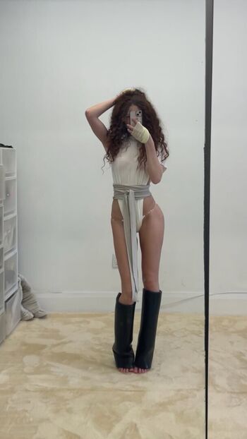 🔥 Zoenya leaked private photo uncensored full