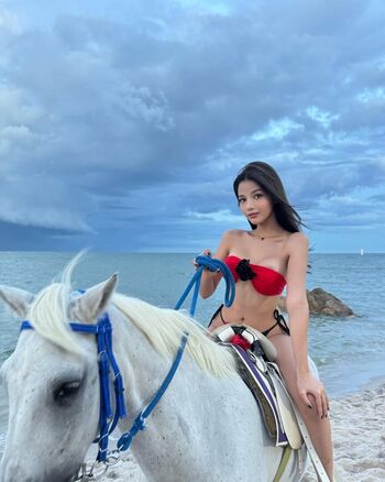 Full leaked Zugushot private onlyfans photo